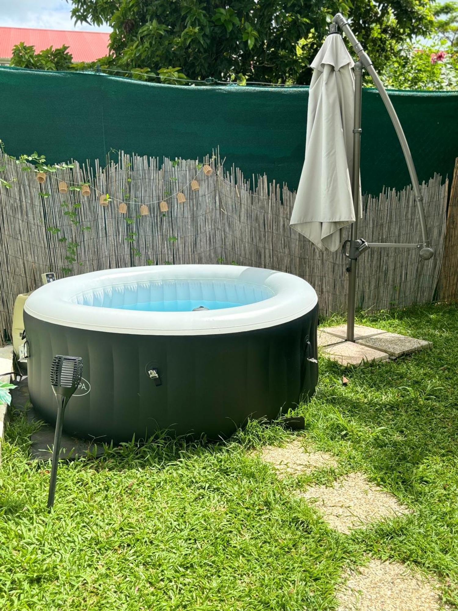 Appartement Paisible Jacuzzi Jardin Privatif Climatisation Baie-Mahault